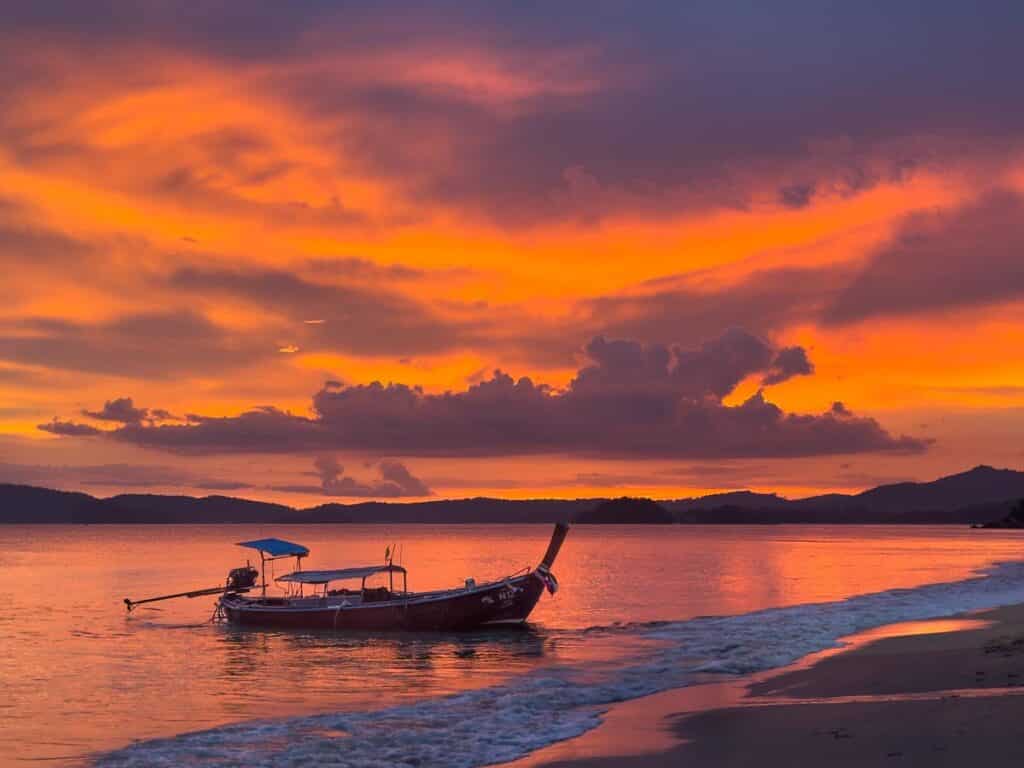 Sonnenuntergang am Ao Nang Beach